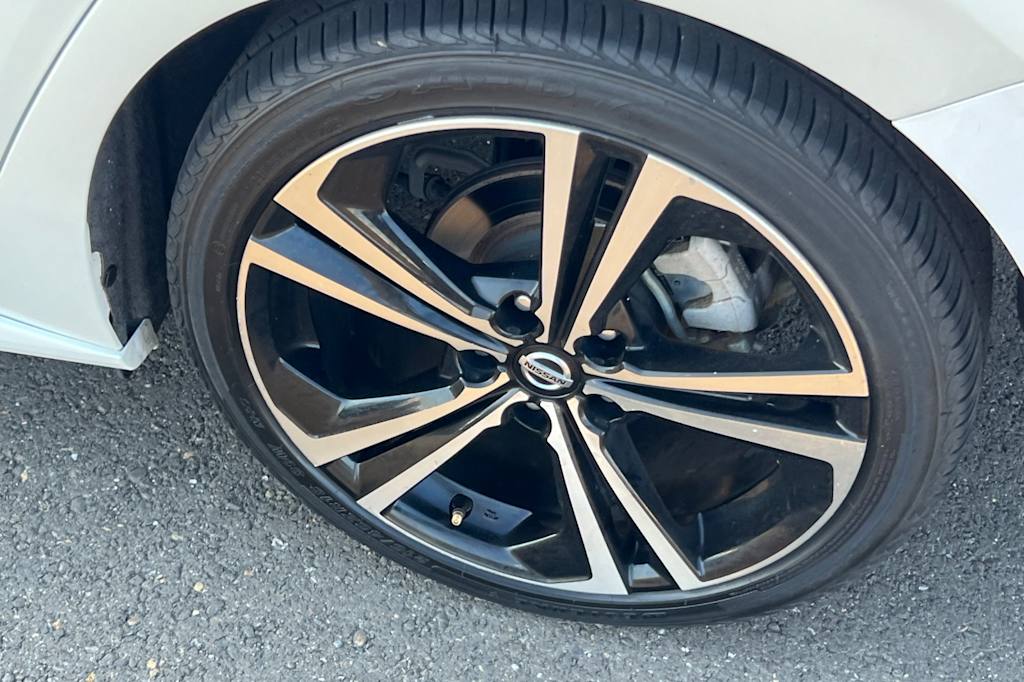 Thumbnail: 2021 Nissan Sentra - 16