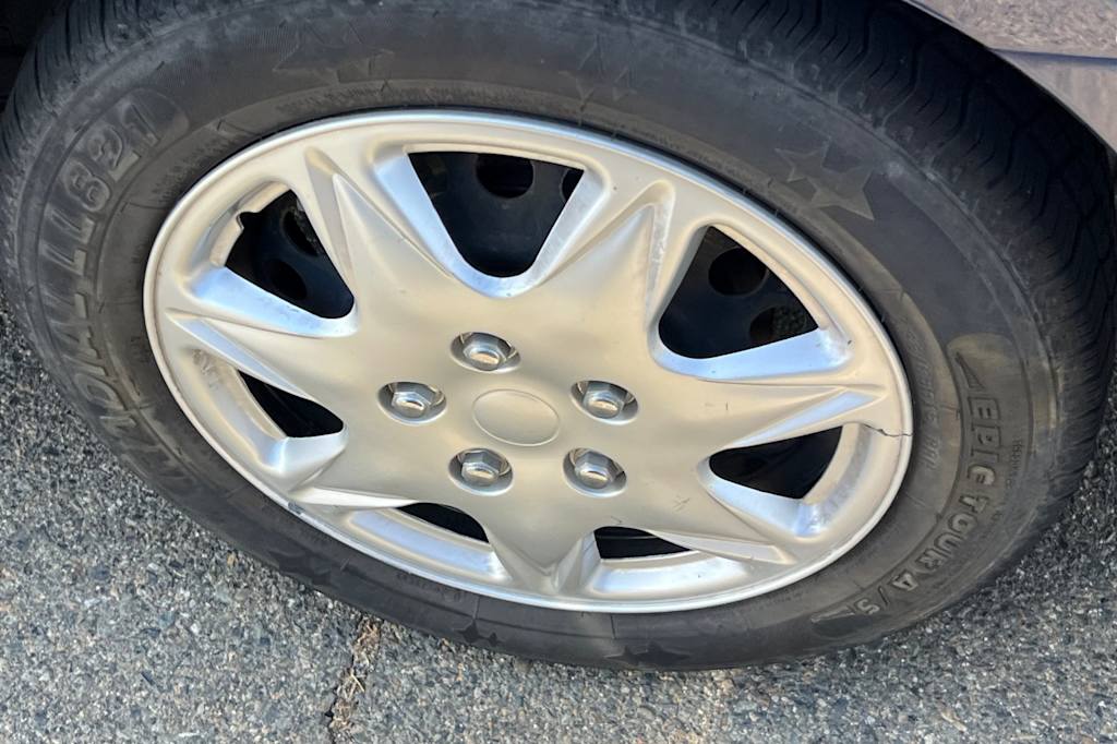 Thumbnail: 2018 Nissan Versa - 23