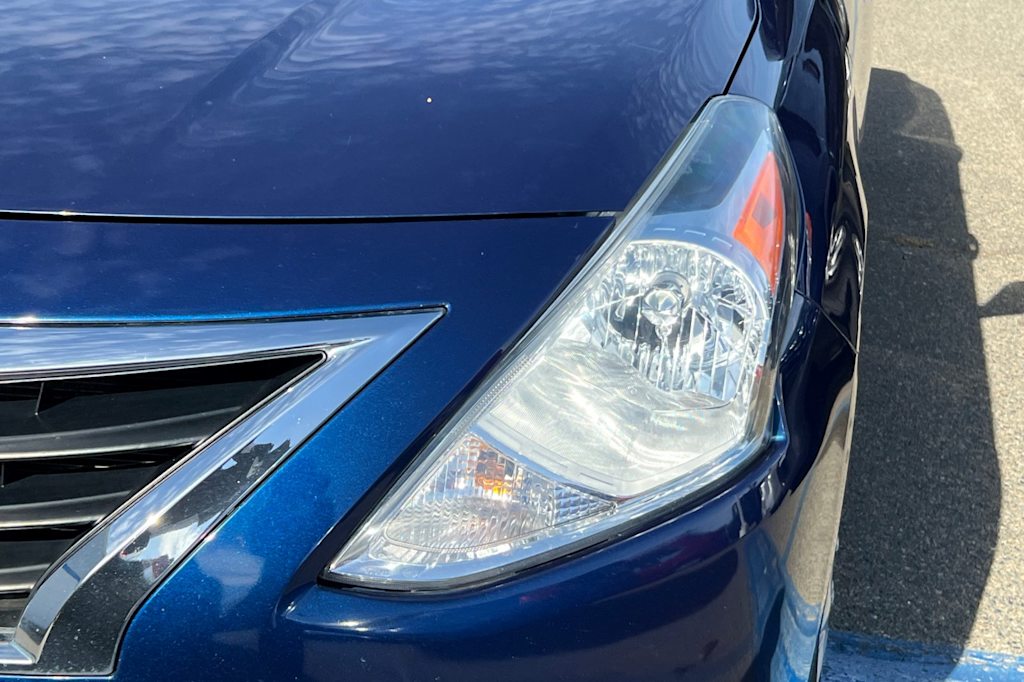 Thumbnail: 2018 Nissan Versa - 12