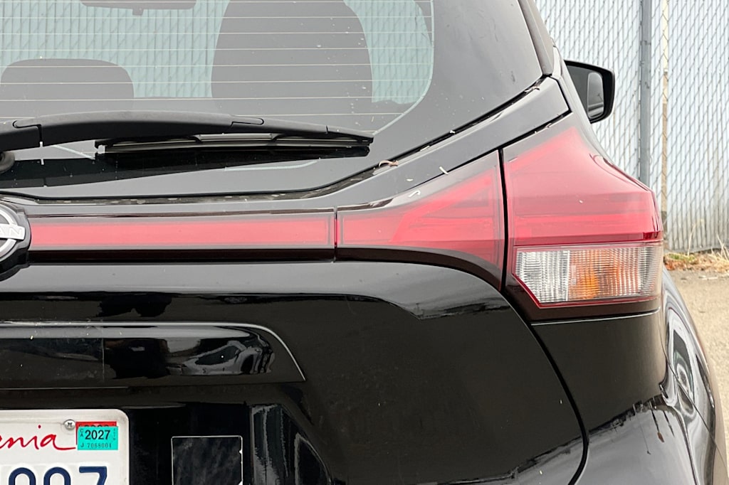 Thumbnail: 2022 Nissan Kicks - 21