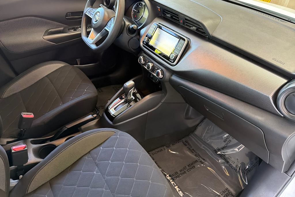 Thumbnail: 2020 Nissan Kicks - 12