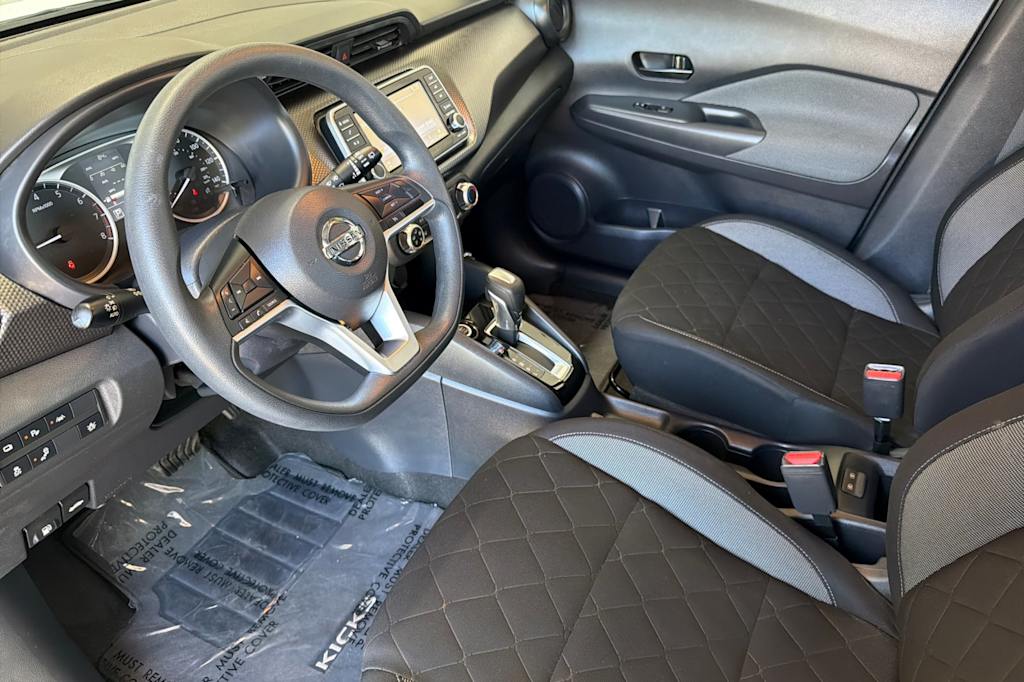 Thumbnail: 2020 Nissan Kicks - 10