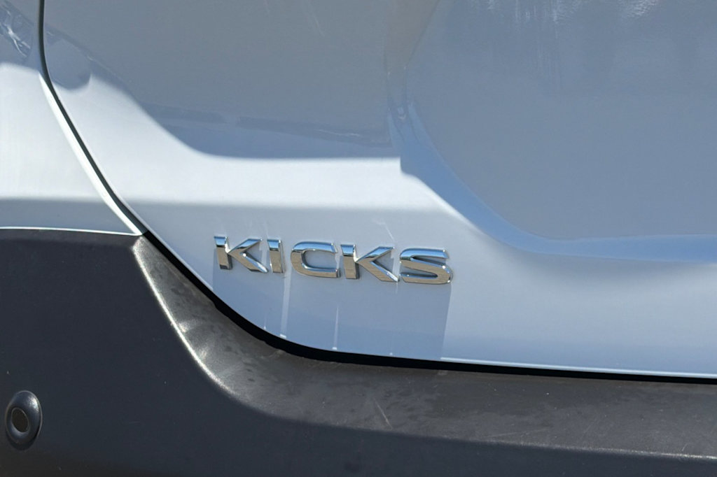 Thumbnail: 2020 Nissan Kicks - 7