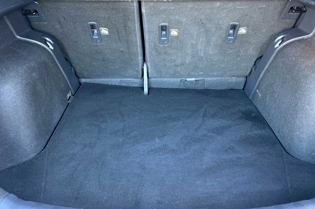 2018 Nissan Kicks SR 15