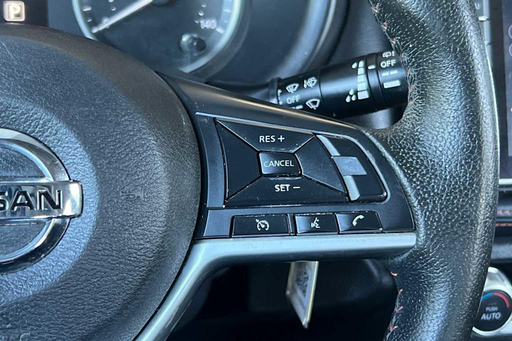 2018 Nissan Kicks SR 29
