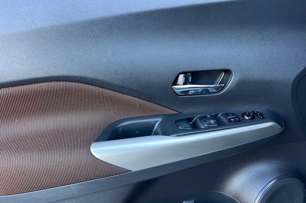 2018 Nissan Kicks SR 21