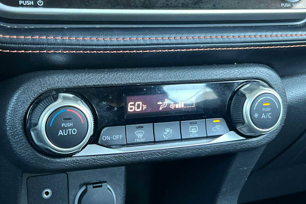 2018 Nissan Kicks SR 25