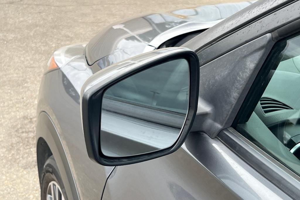 Thumbnail: 2021 Nissan Kicks - 14