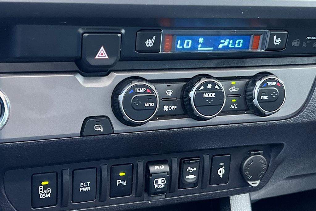 2019 Toyota Tacoma TRD Off-Road 24