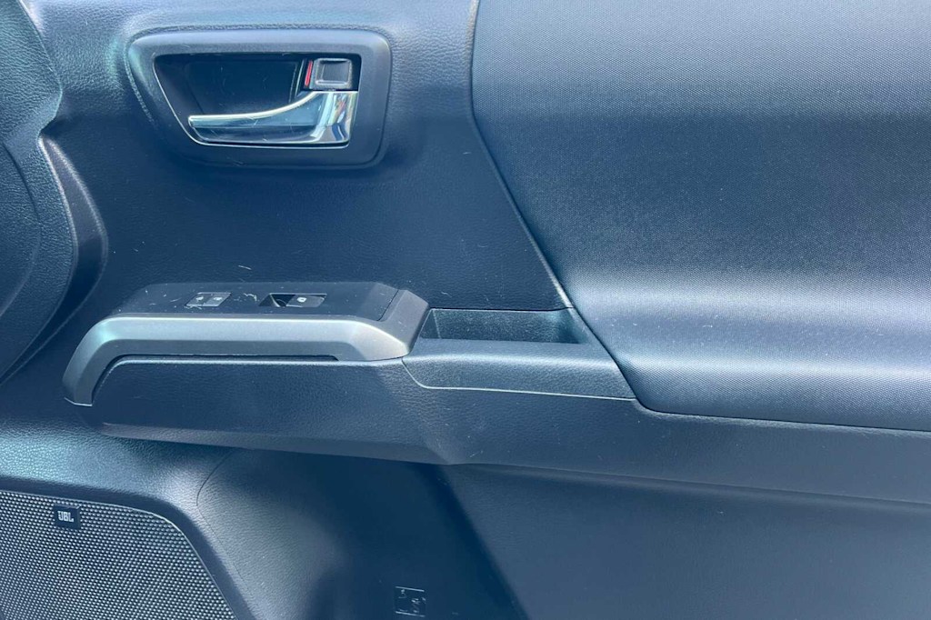 2019 Toyota Tacoma TRD Off-Road 23
