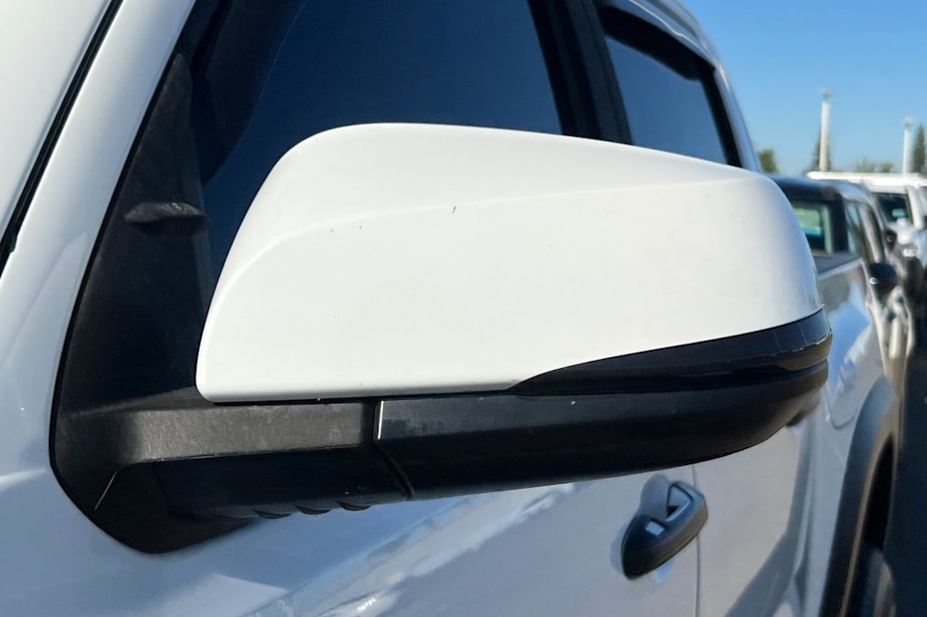 Thumbnail: 2020 Toyota Tacoma - 12