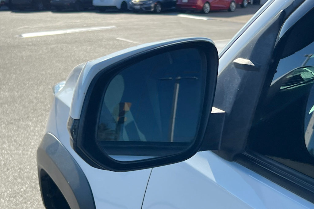 Thumbnail: 2020 Toyota Tacoma - 11
