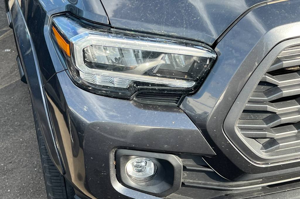 Thumbnail: 2023 Toyota Tacoma - 15