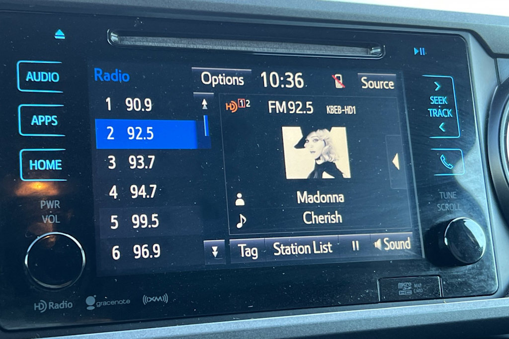 Thumbnail: 2018 Toyota Tacoma - 13