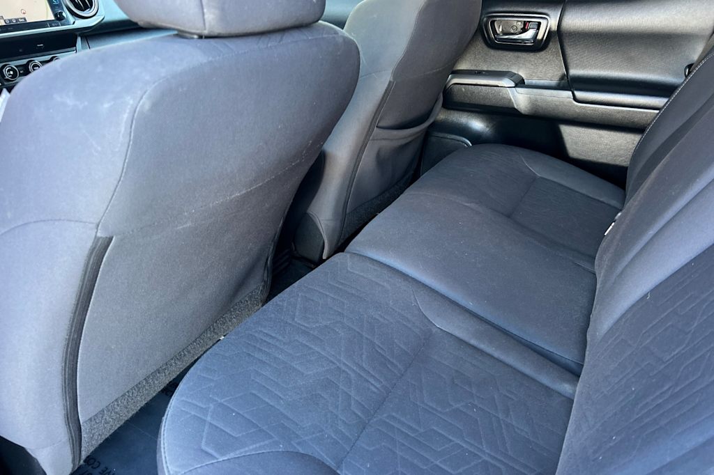 Thumbnail: 2018 Toyota Tacoma - 10