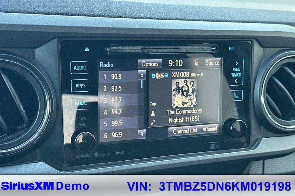 Thumbnail: 2019 Toyota Tacoma - 33