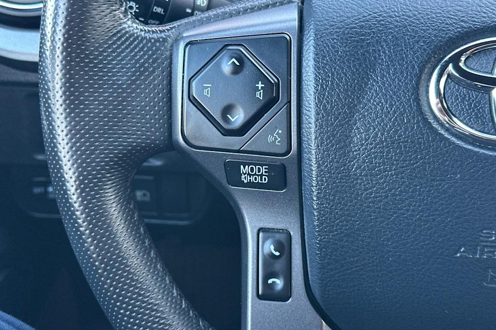 Thumbnail: 2019 Toyota Tacoma - 29