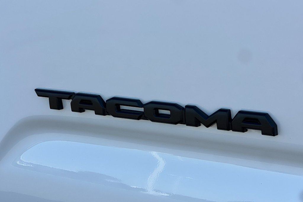 Thumbnail: 2019 Toyota Tacoma - 31