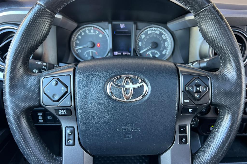 Thumbnail: 2019 Toyota Tacoma - 26