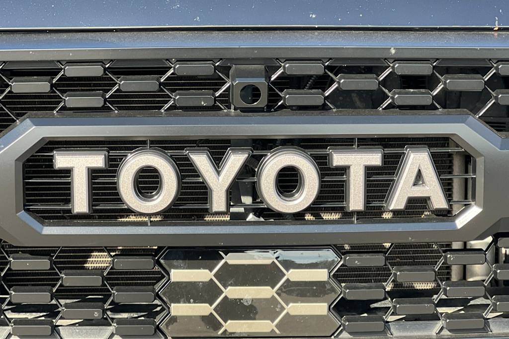 Thumbnail: 2021 Toyota Tacoma - 19