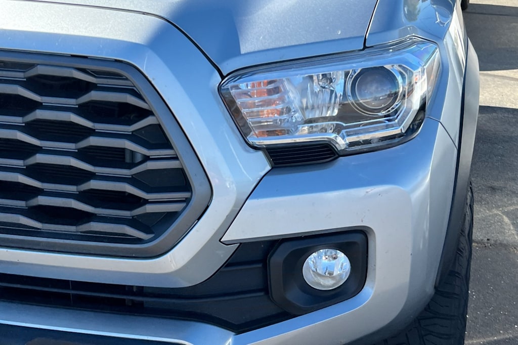 Thumbnail: 2023 Toyota Tacoma - 13
