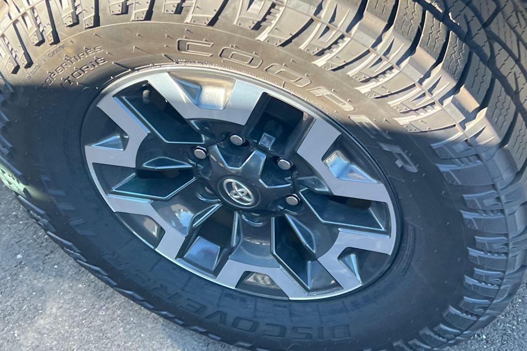 Thumbnail: 2023 Toyota Tacoma - 23