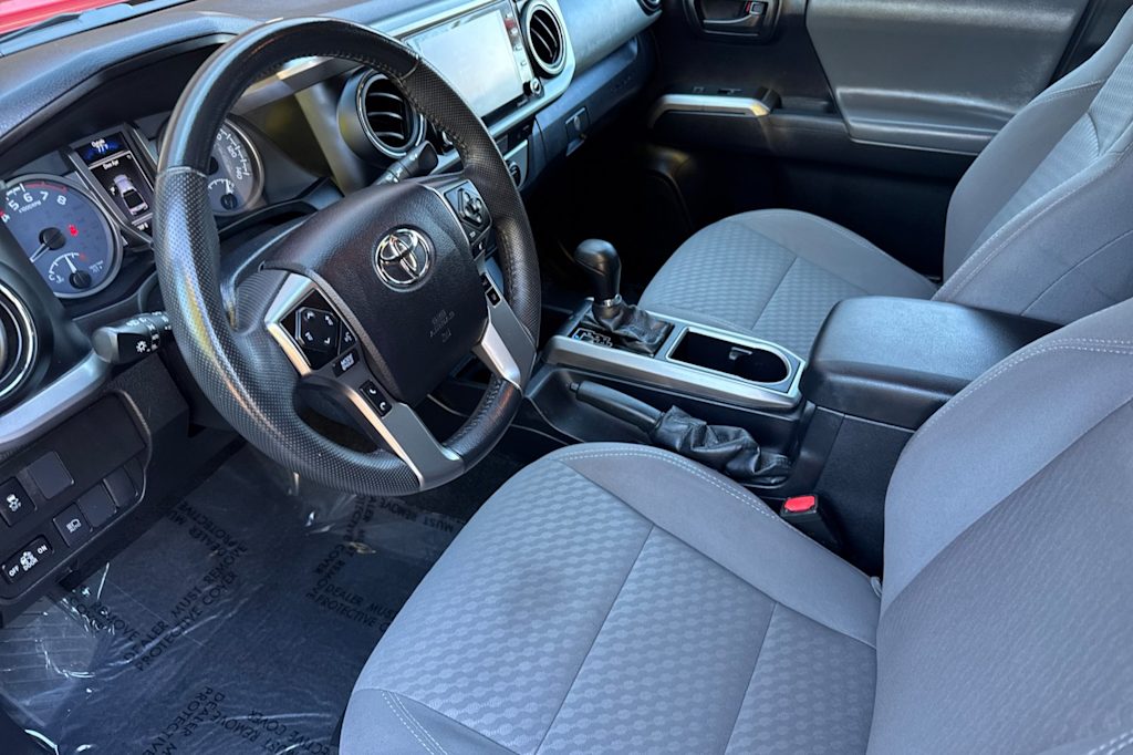 Thumbnail: 2021 Toyota Tacoma - 9