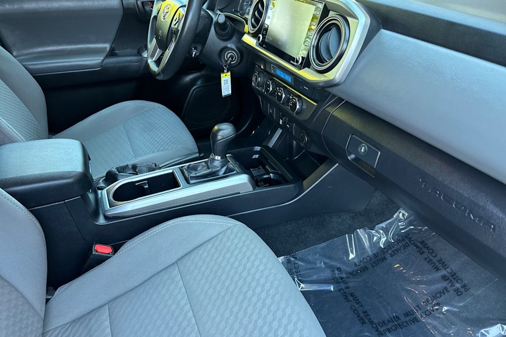 Thumbnail: 2021 Toyota Tacoma - 12