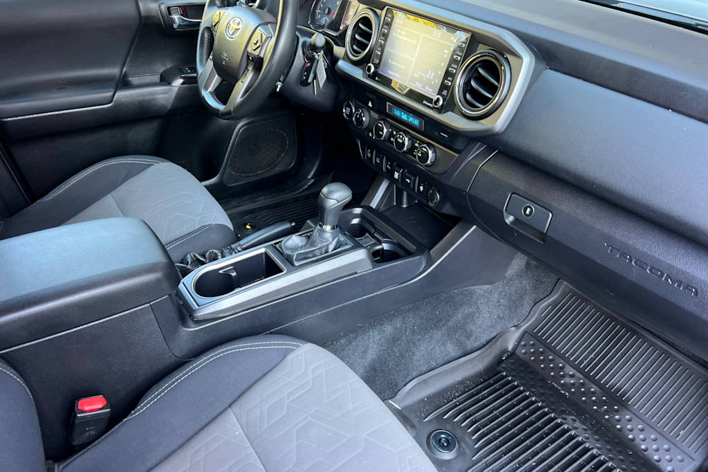 Thumbnail: 2021 Toyota Tacoma - 13