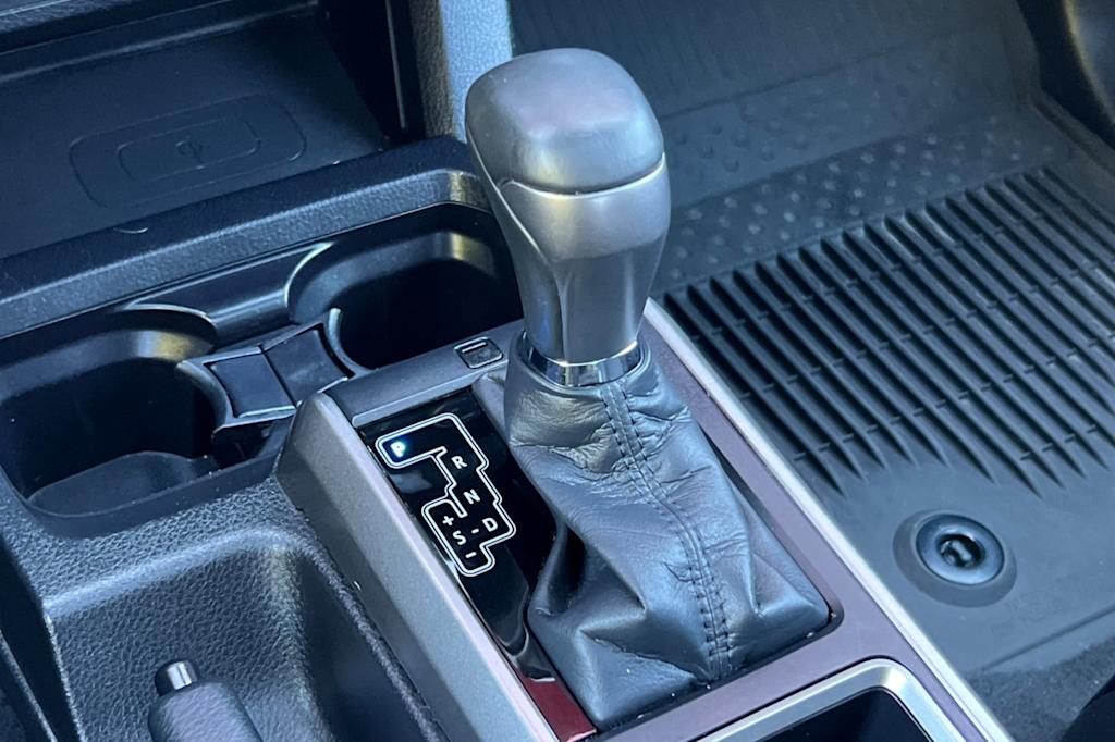 Thumbnail: 2021 Toyota Tacoma - 14