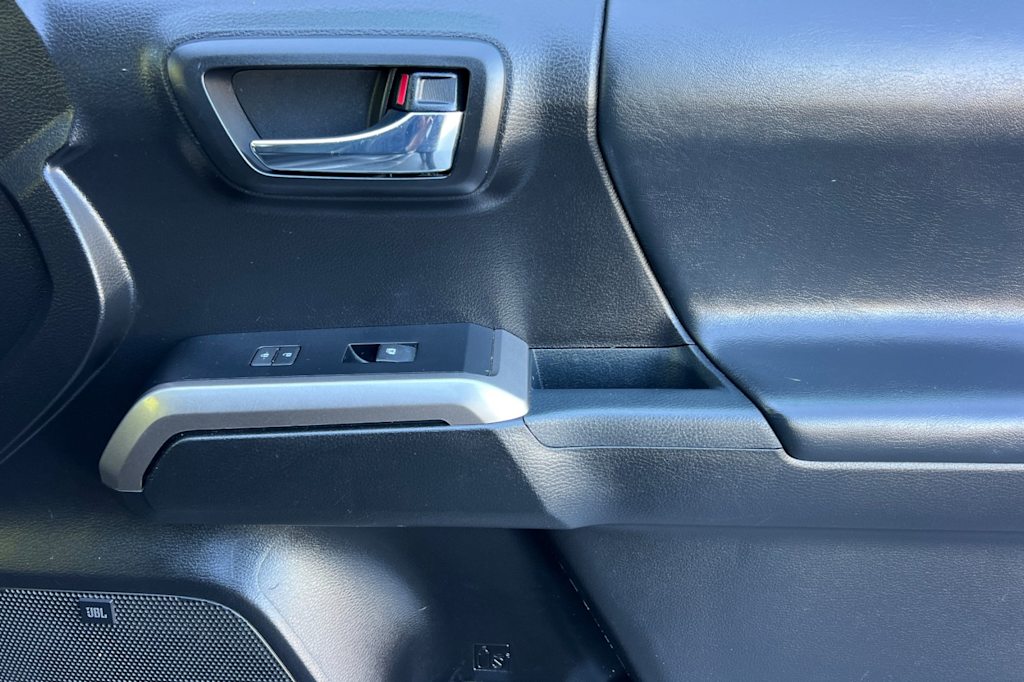 Thumbnail: 2021 Toyota Tacoma - 22