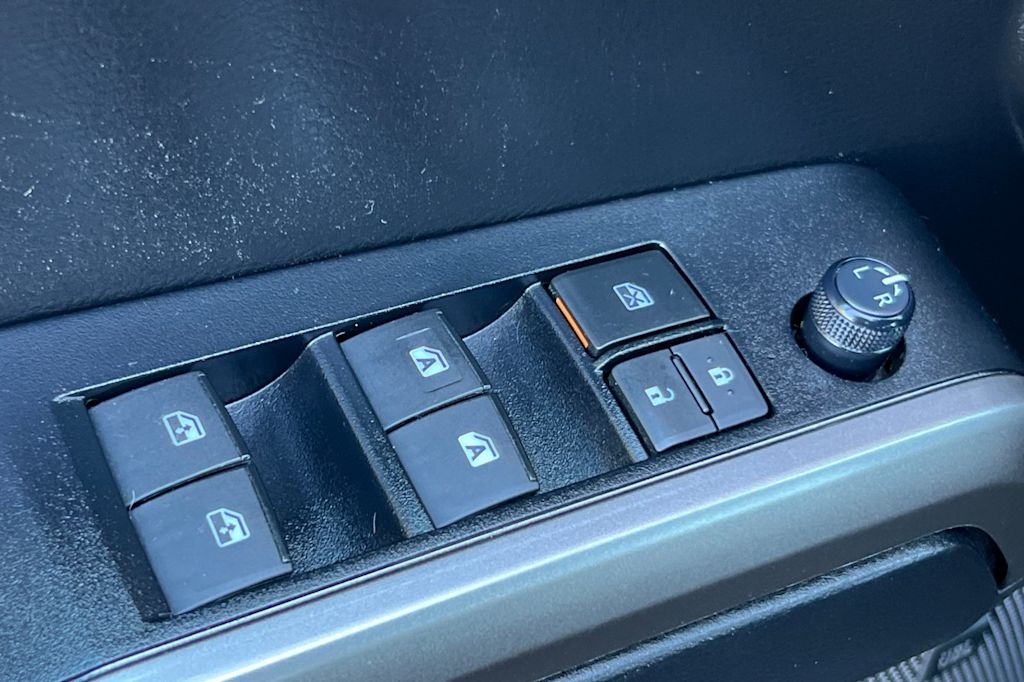 Thumbnail: 2021 Toyota Tacoma - 20