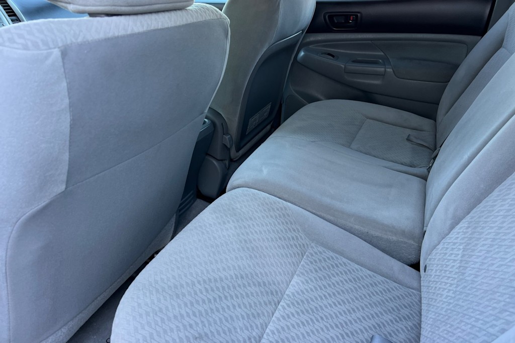 Thumbnail: 2011 Toyota Tacoma - 10