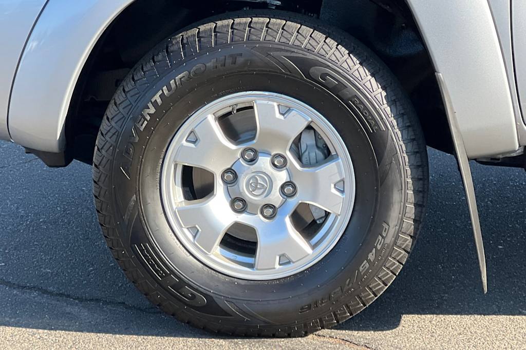 Thumbnail: 2011 Toyota Tacoma - 7