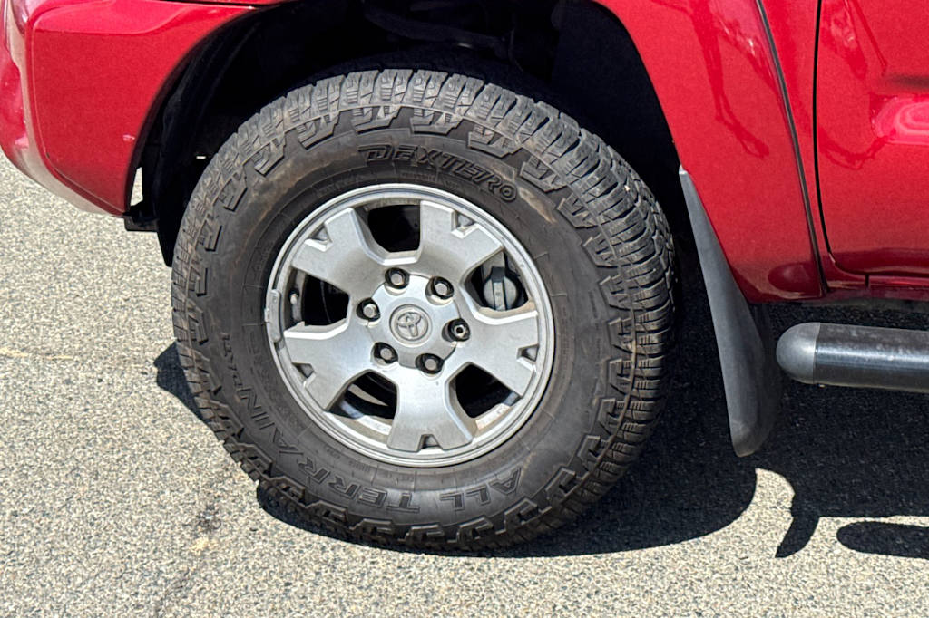 Thumbnail: 2014 Toyota Tacoma - 7