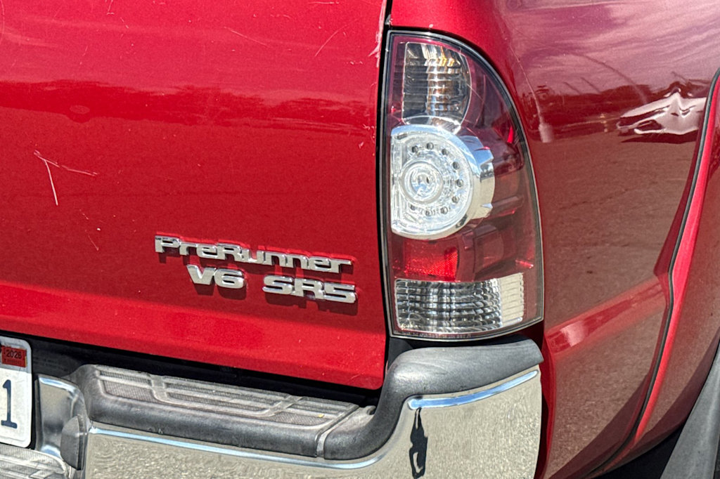 Thumbnail: 2014 Toyota Tacoma - 21