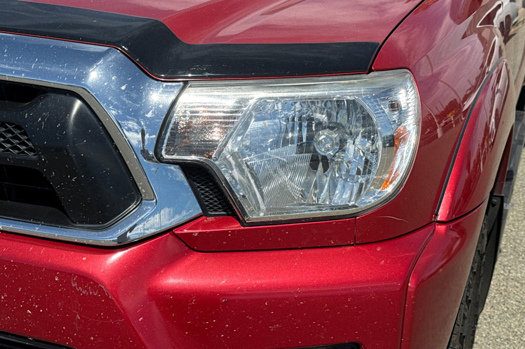 Thumbnail: 2014 Toyota Tacoma - 16