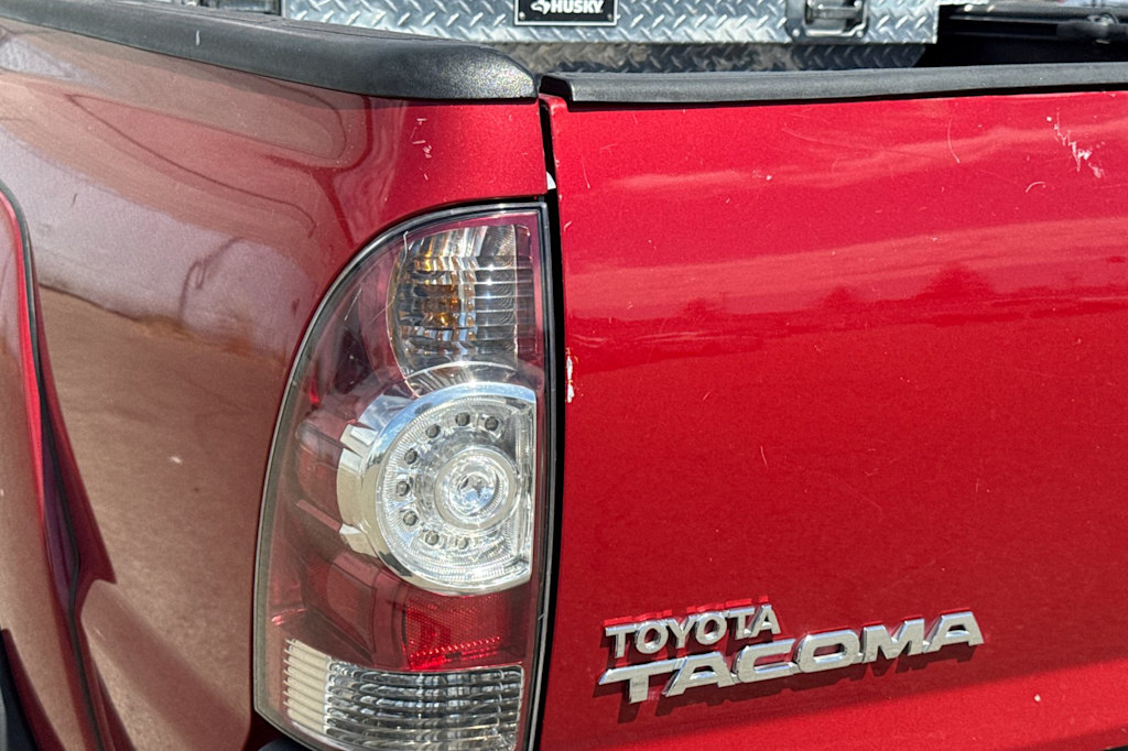 Thumbnail: 2014 Toyota Tacoma - 22