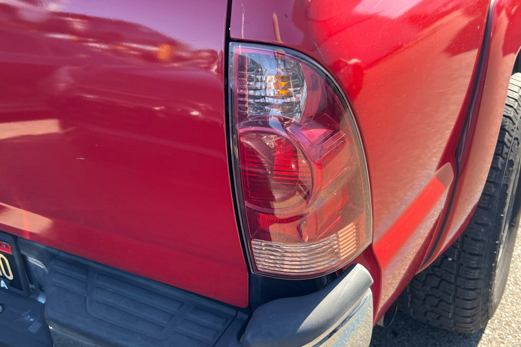 Thumbnail: 2006 Toyota Tacoma - 20