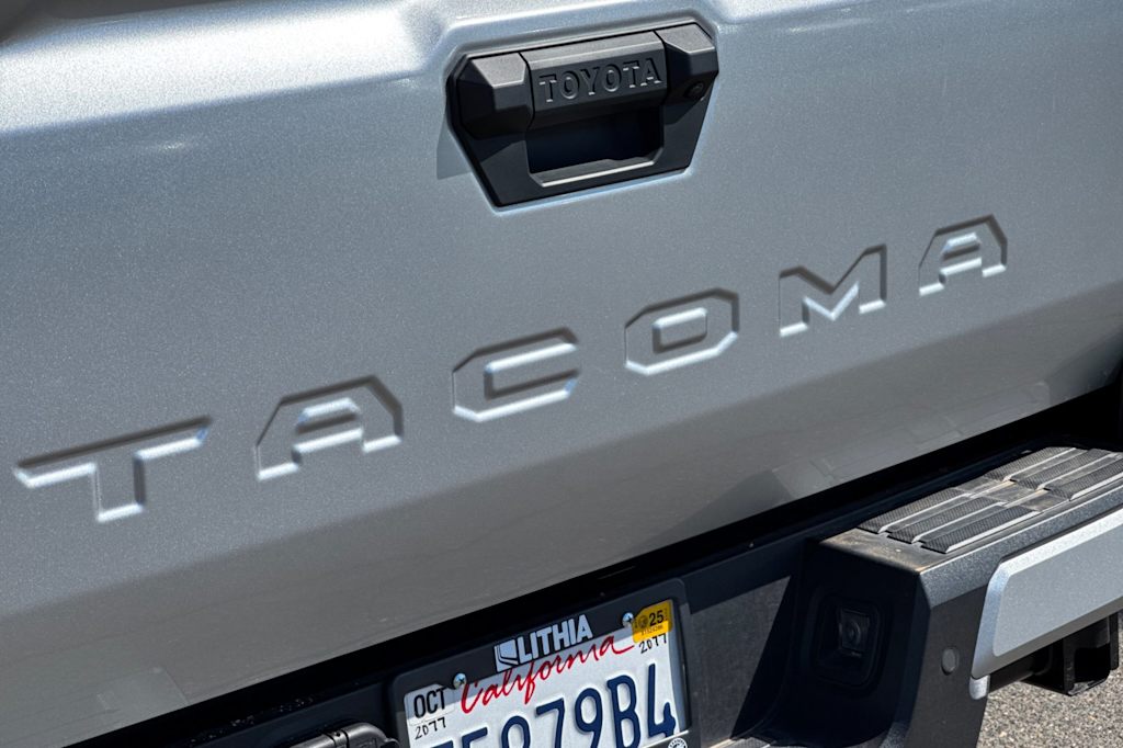 Thumbnail: 2024 Toyota Tacoma - 7