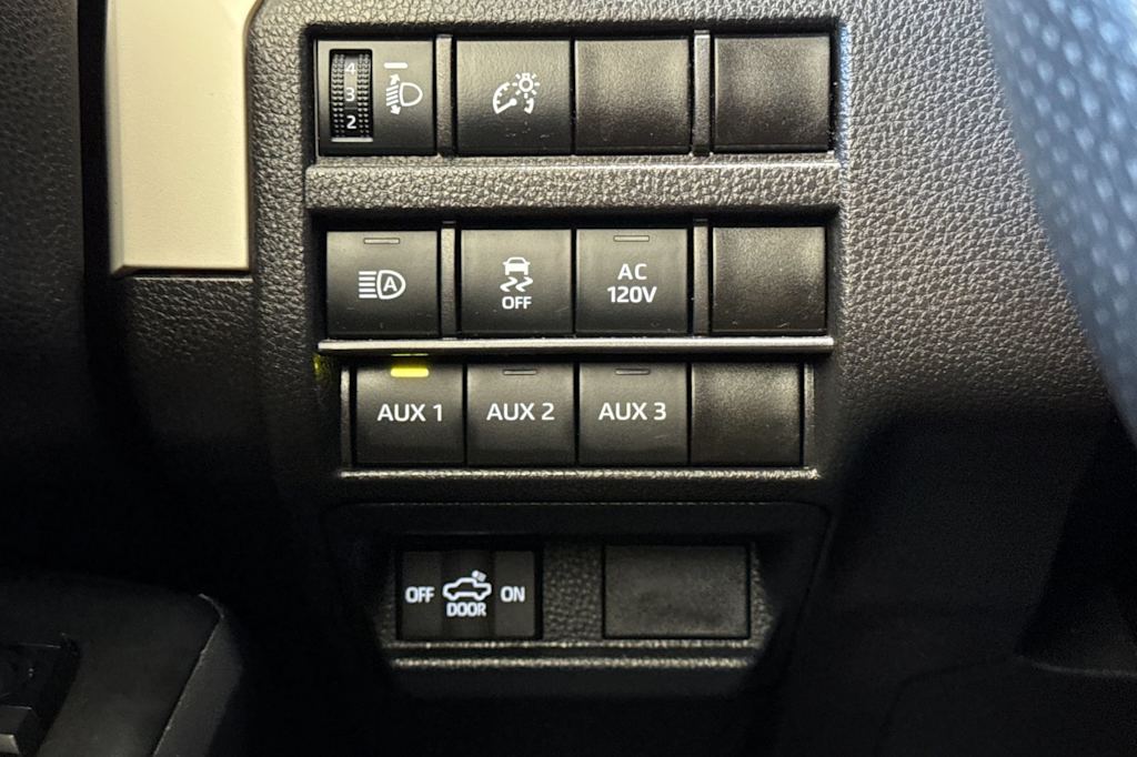 Thumbnail: 2024 Toyota Tacoma - 31