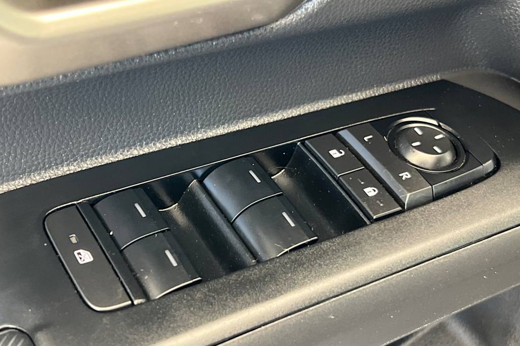 Thumbnail: 2024 Toyota Tacoma - 21