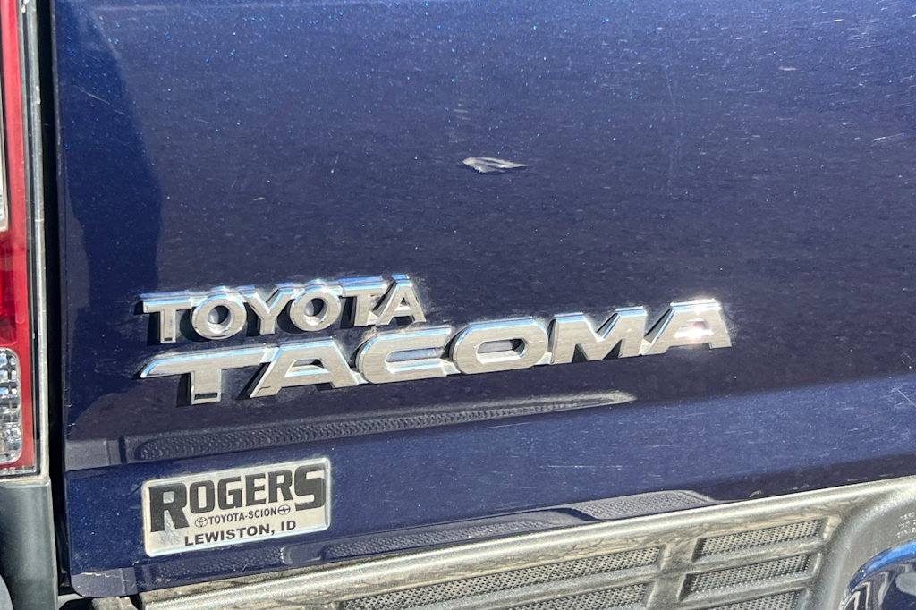 Thumbnail: 2012 Toyota Tacoma - 5