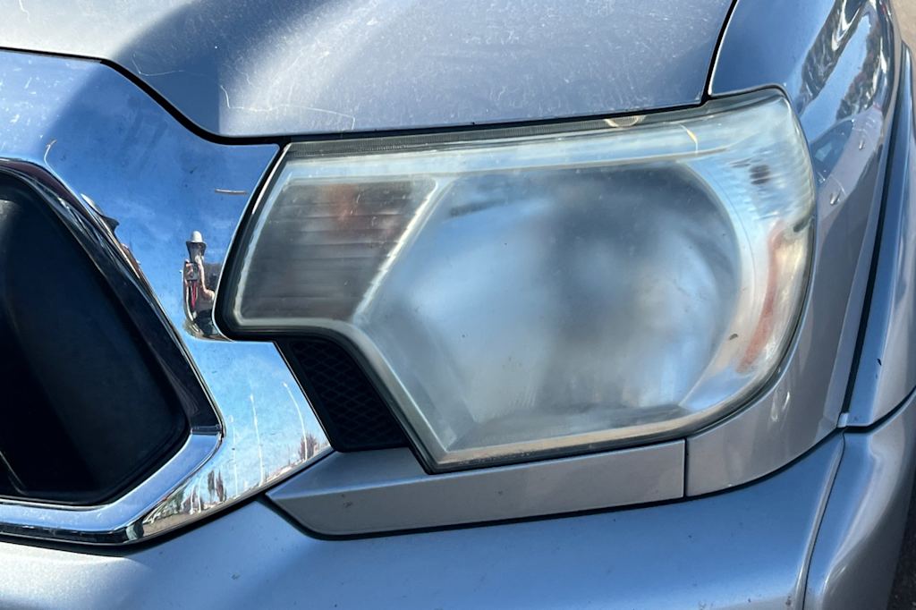 Thumbnail: 2014 Toyota Tacoma - 13