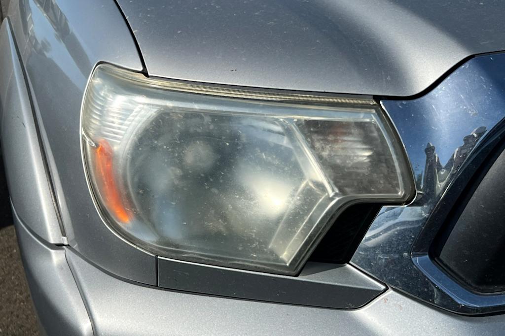 Thumbnail: 2014 Toyota Tacoma - 8