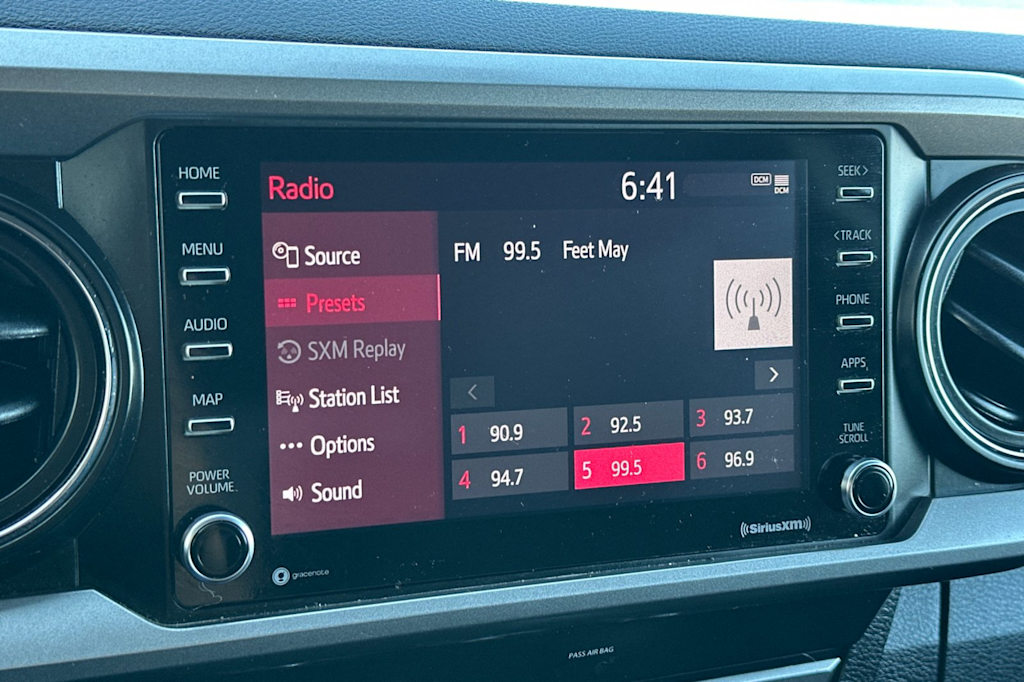 Thumbnail: 2021 Toyota Tacoma - 14