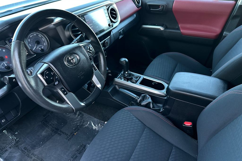 Thumbnail: 2021 Toyota Tacoma - 9