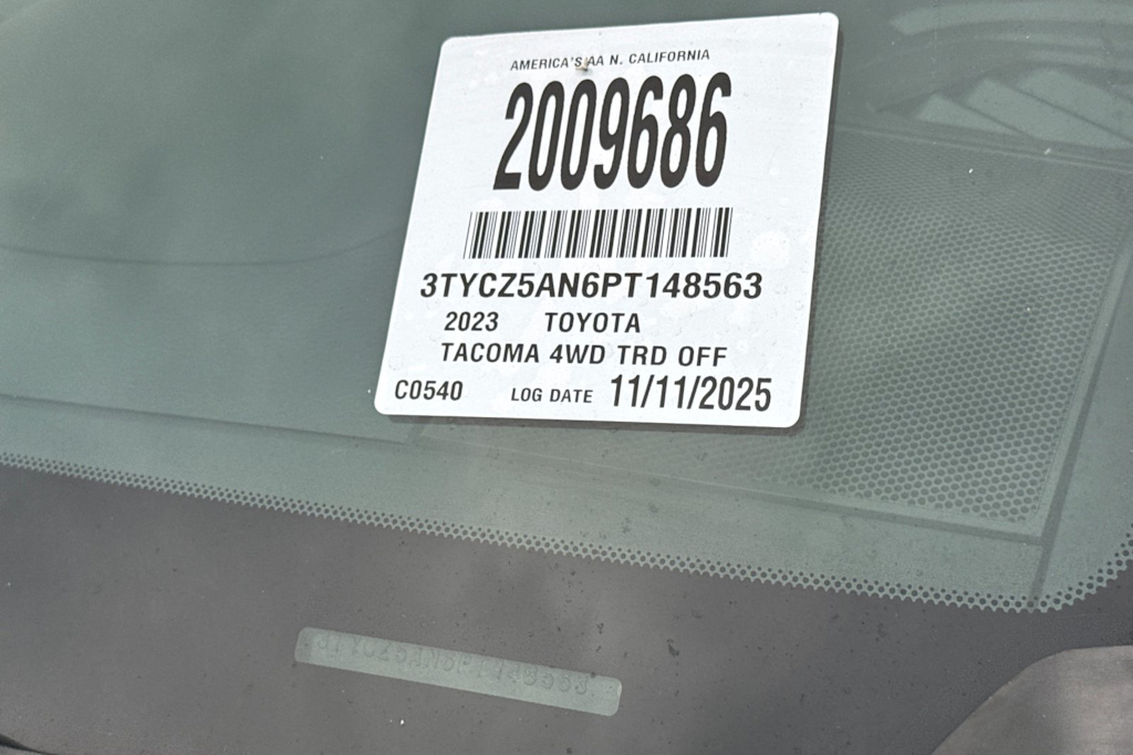 Thumbnail: 2023 Toyota Tacoma - 16