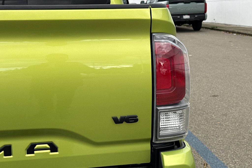 Thumbnail: 2023 Toyota Tacoma - 40