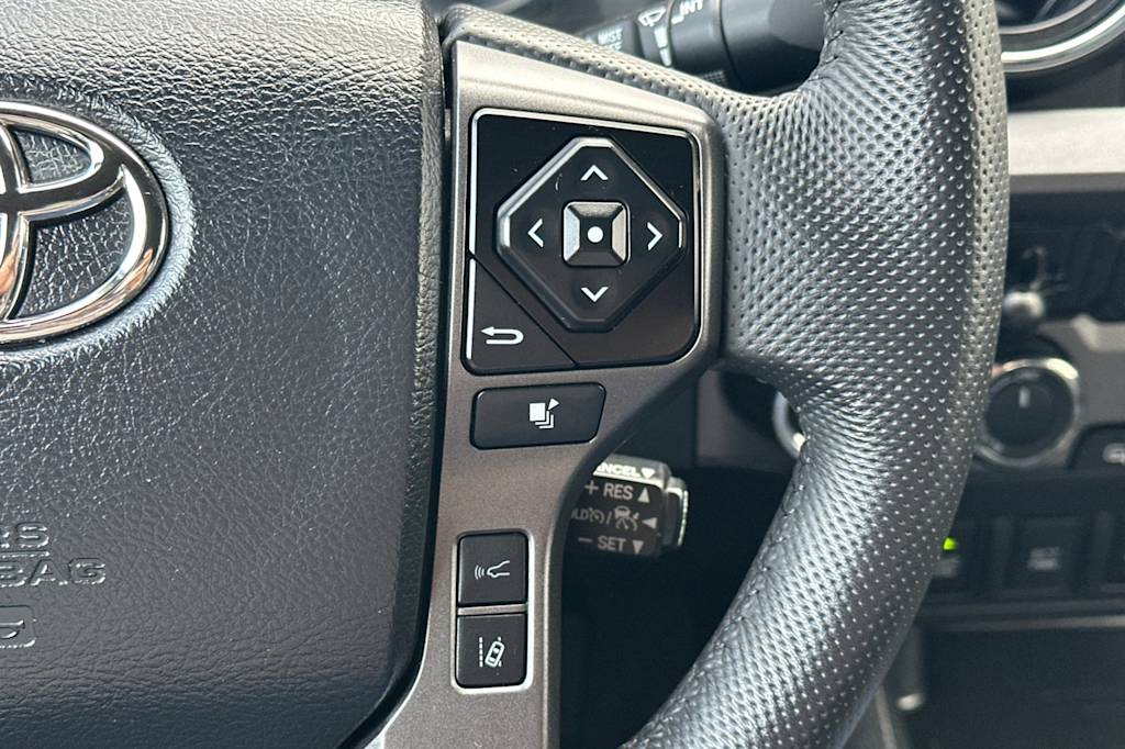 Thumbnail: 2023 Toyota Tacoma - 31